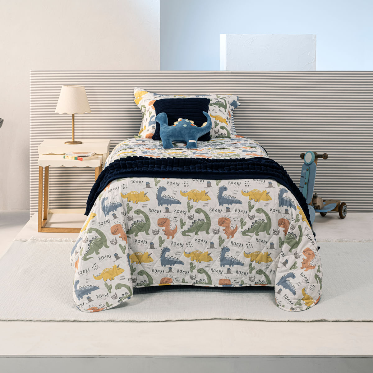 07-03-02-70-Colcha-com-Porta-Roar-Azul-001