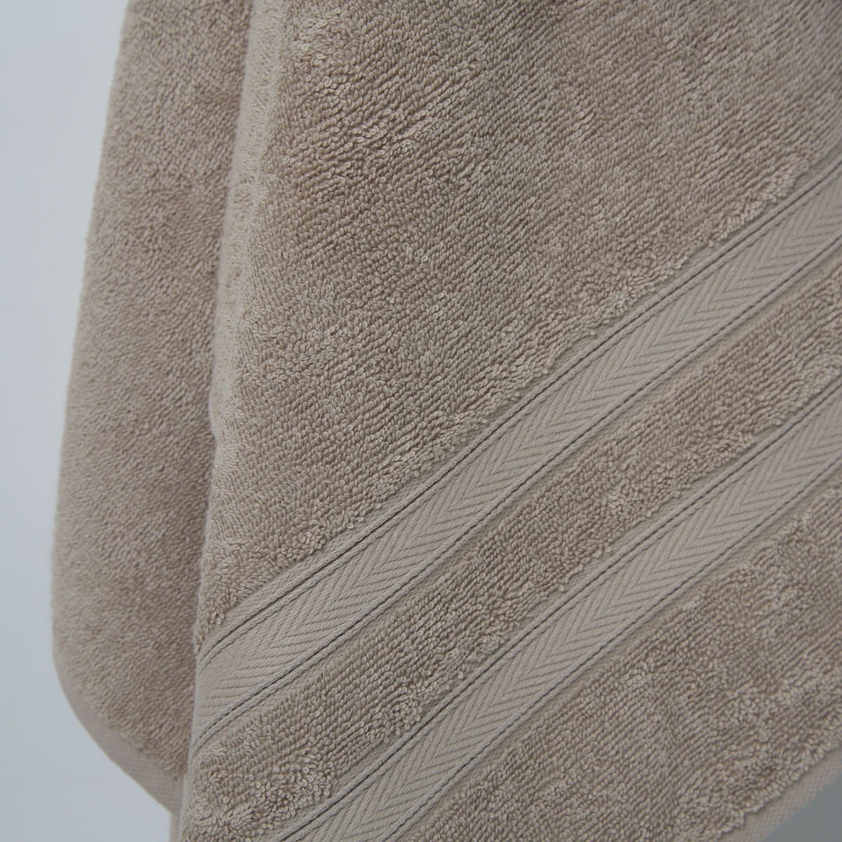 03-10-0018-Toalha-de-Banho-Madrid-Padrao-bege-escuro-003-1