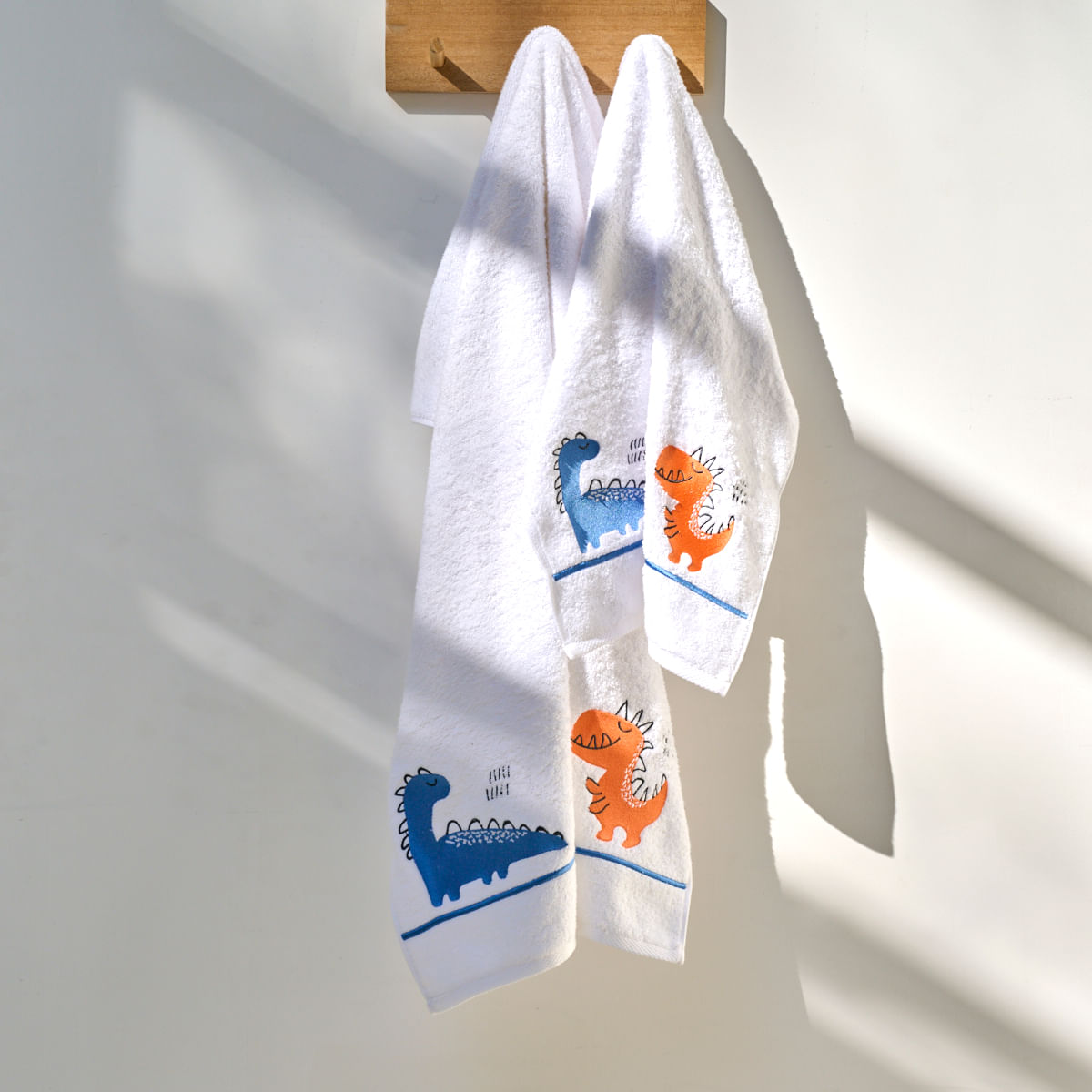 03-03-0143-Kit-Banho-e-Rosto-Roar-Branco-Azul-001