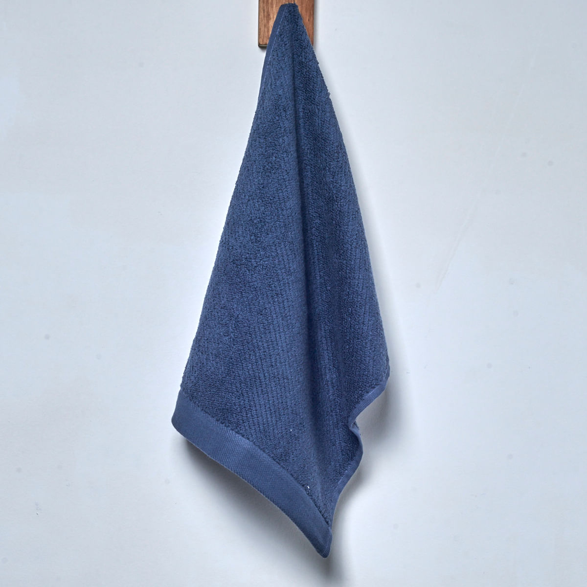 03-06-0048-Toalha-Lavabo-Porto-Marinho-001