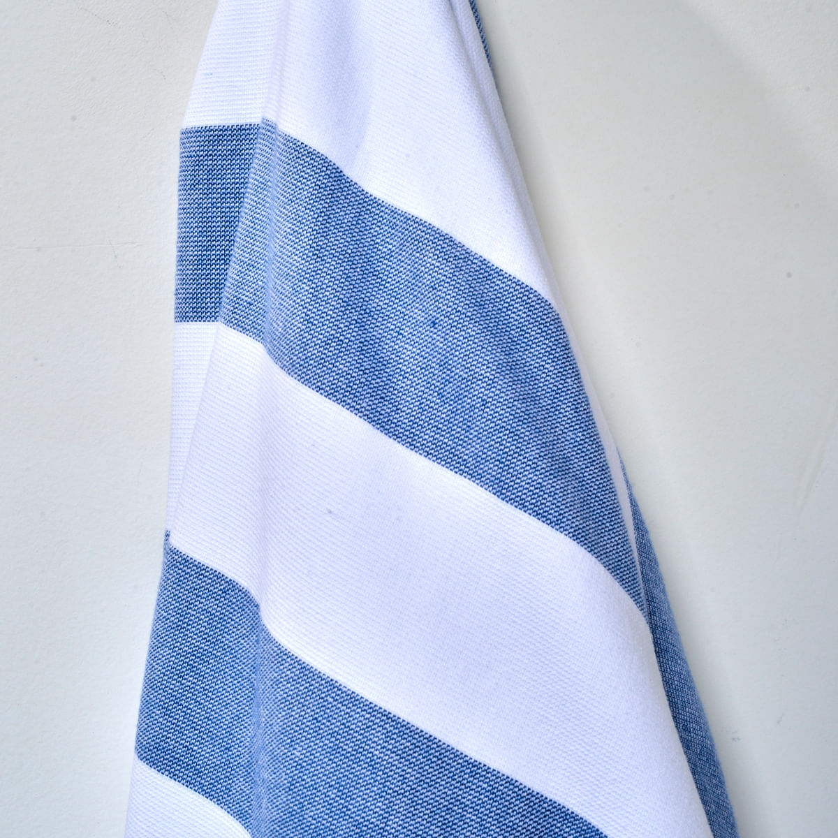 08-02-0025-Toalha-Praia-Turca-Antalia-Branco-Marinho-003