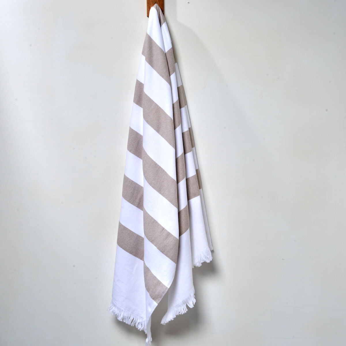 08-02-0025-Toalha-Praia-Turca-Antalia-Branco-Caqui-001