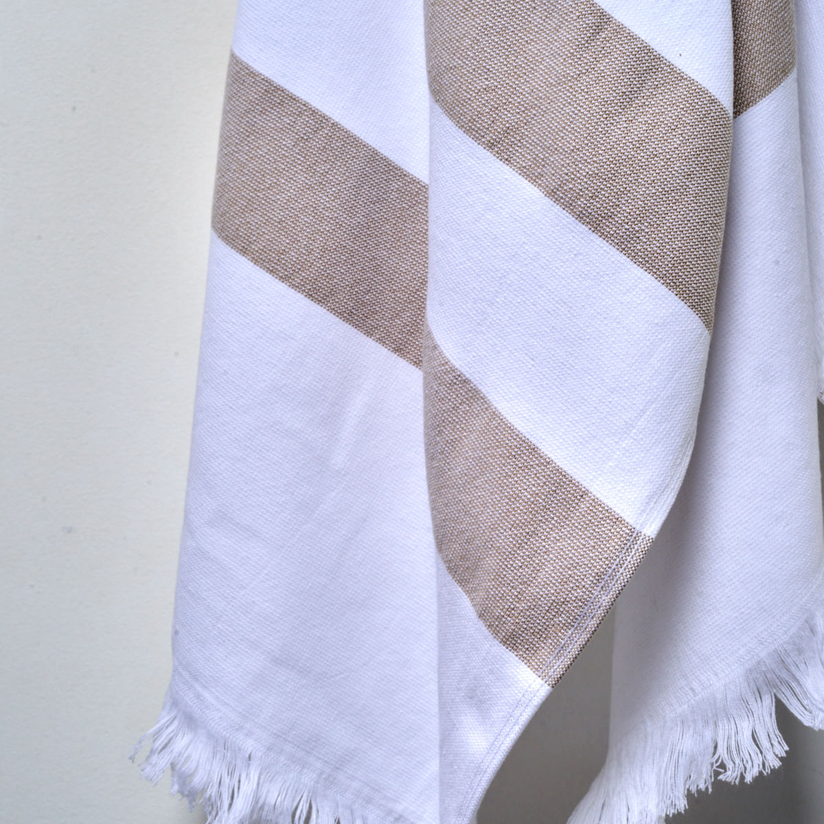 08-02-0025-Toalha-Praia-Turca-Antalia-Branco-Caqui-002