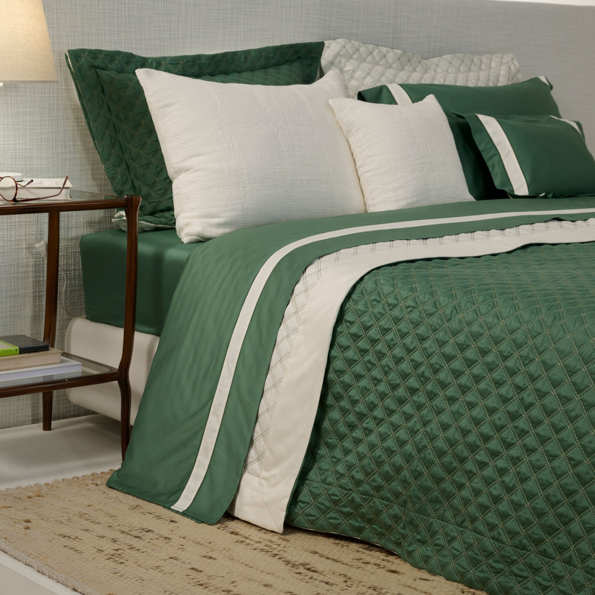 01-05-09-15-Colcha-Fascino-Dupla-Face-Verde-Off-White-002