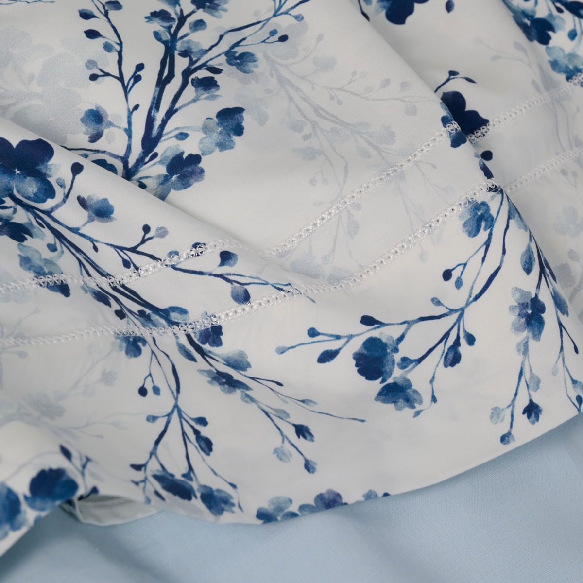 01-10-2458-Jogo-de-Lencol-Bambu-Sakura-Branco-Azul-Escuro-003