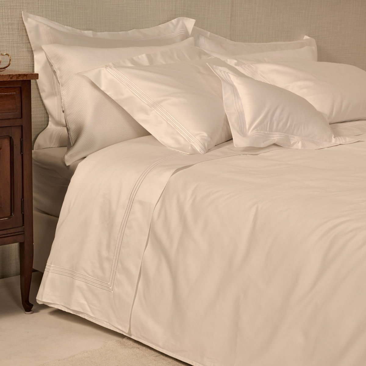 08-01-0319-Jogo-de-Lencol-Capa-Nuvole-Branco-Branco-002