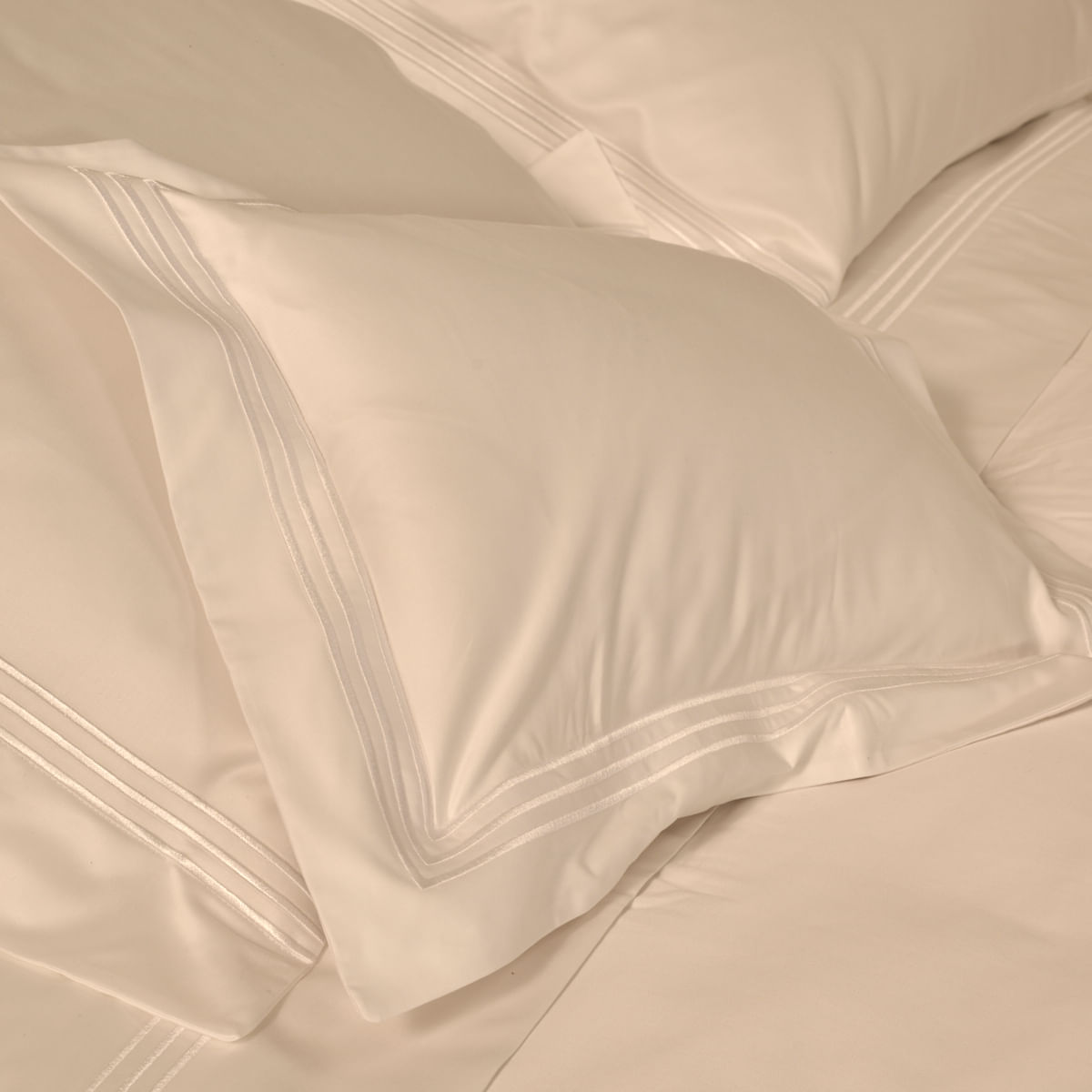 08-01-0328-Capa-de-Almofada-Nuvole-Branco-Branco-003