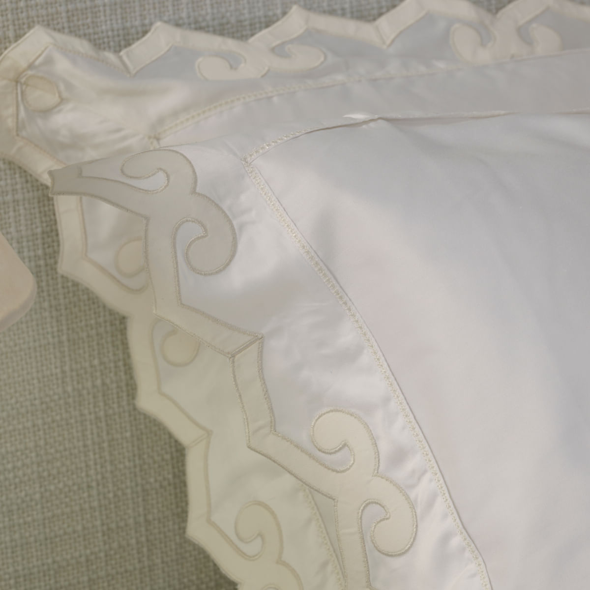 01-02-0728--Capa-de-Edredom--Aurora-Branco-Palha-003