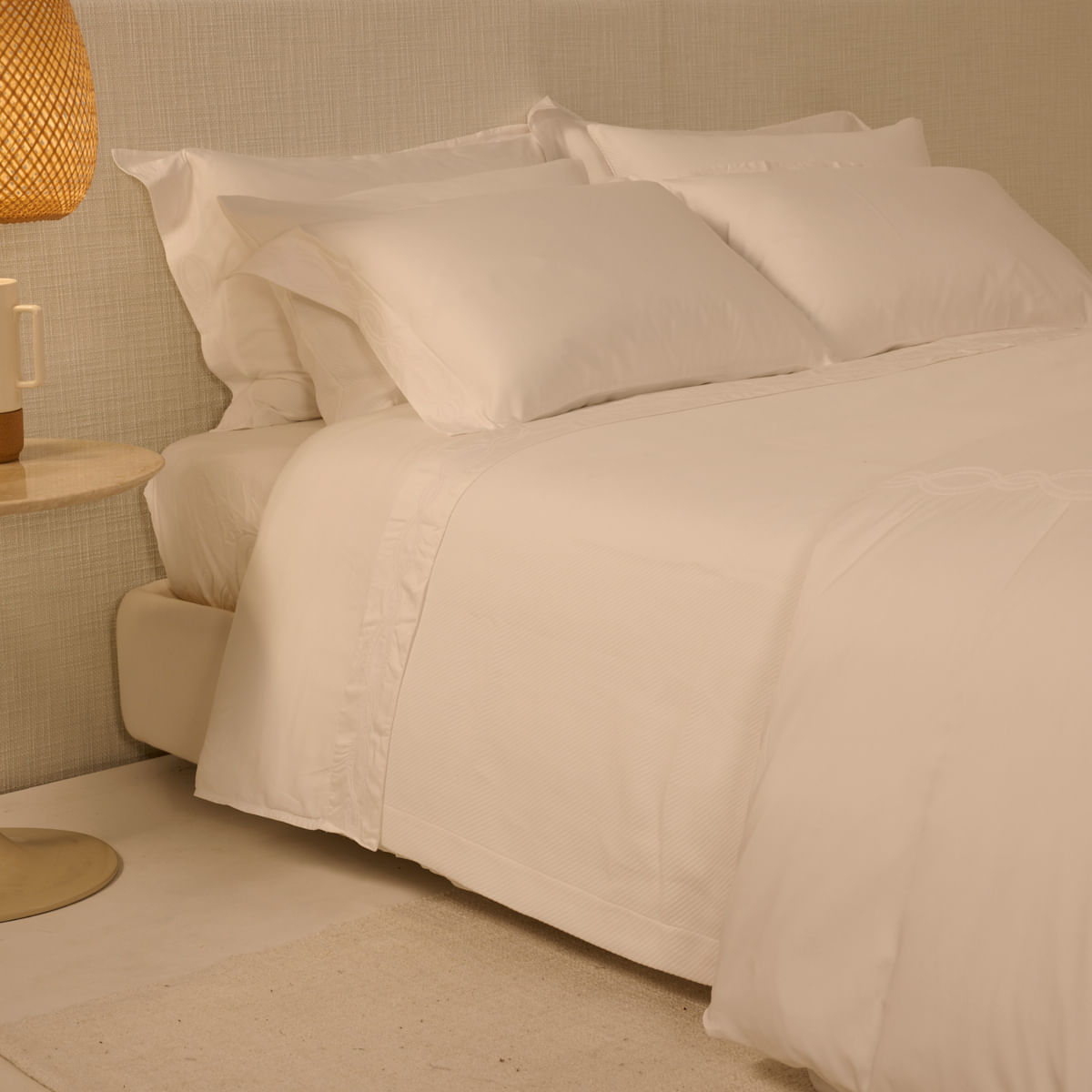 01-10-2483-Jogo-de-Lencol-Bambu-Aisha-Branco-002