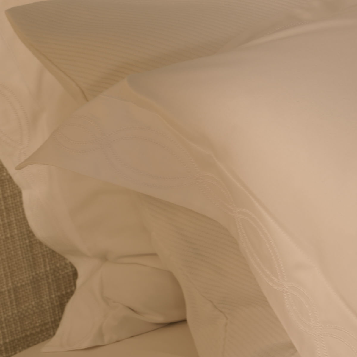 01-10-2483-Jogo-de-Lencol-Bambu-Aisha-Branco-003