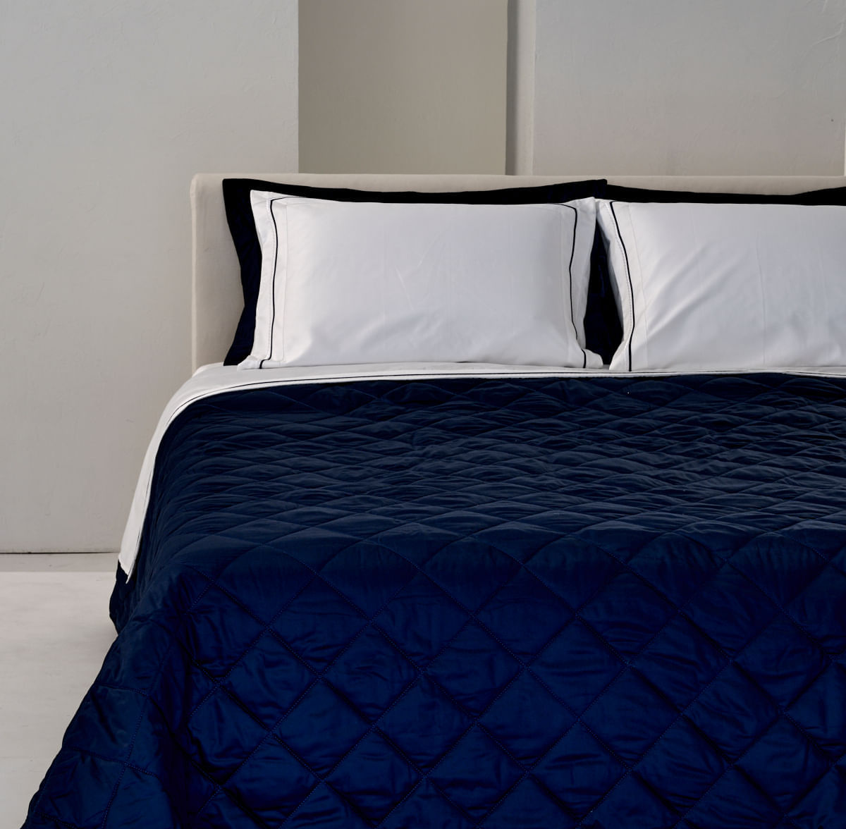 10-01-0556-Colcha-Sublime-Azul-Marinho-001