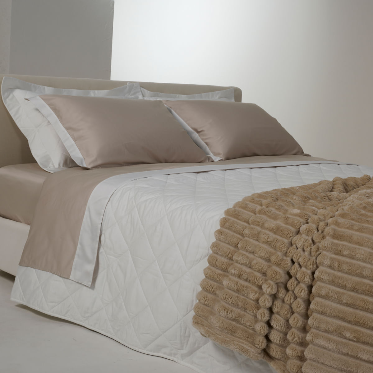 10-01-0556-Colcha-sublime-Branco-002