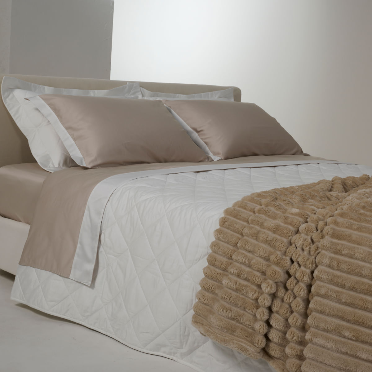 10-01-0540-Cobertor-Denali-Bege-002