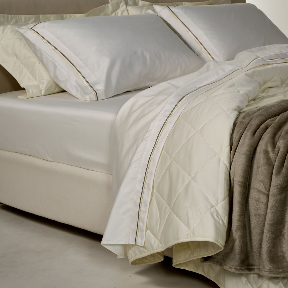 10-01-0149-Jogo-de-Lencol-Plenitude-Caqui-Perola-003