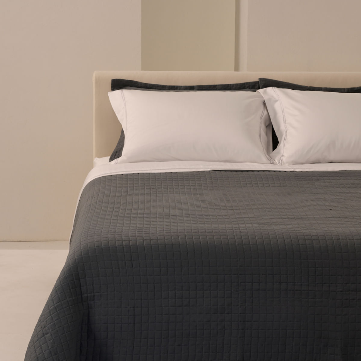 01-05-0924-Colcha-Navarra-Chumbo-001