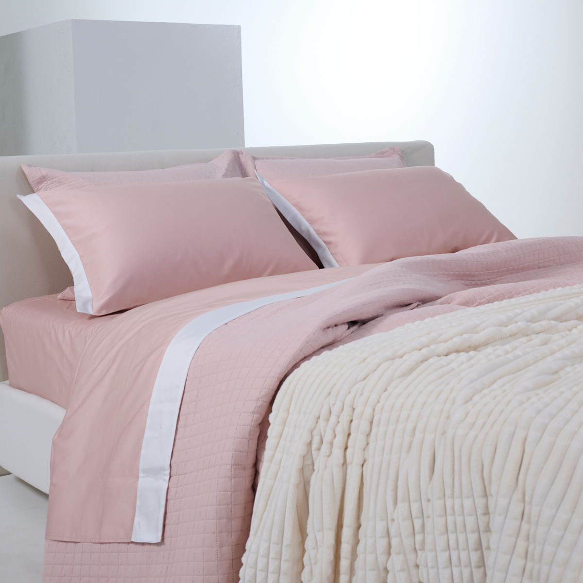 01-05-09-24-ColCha-Navarrra-Rose-002