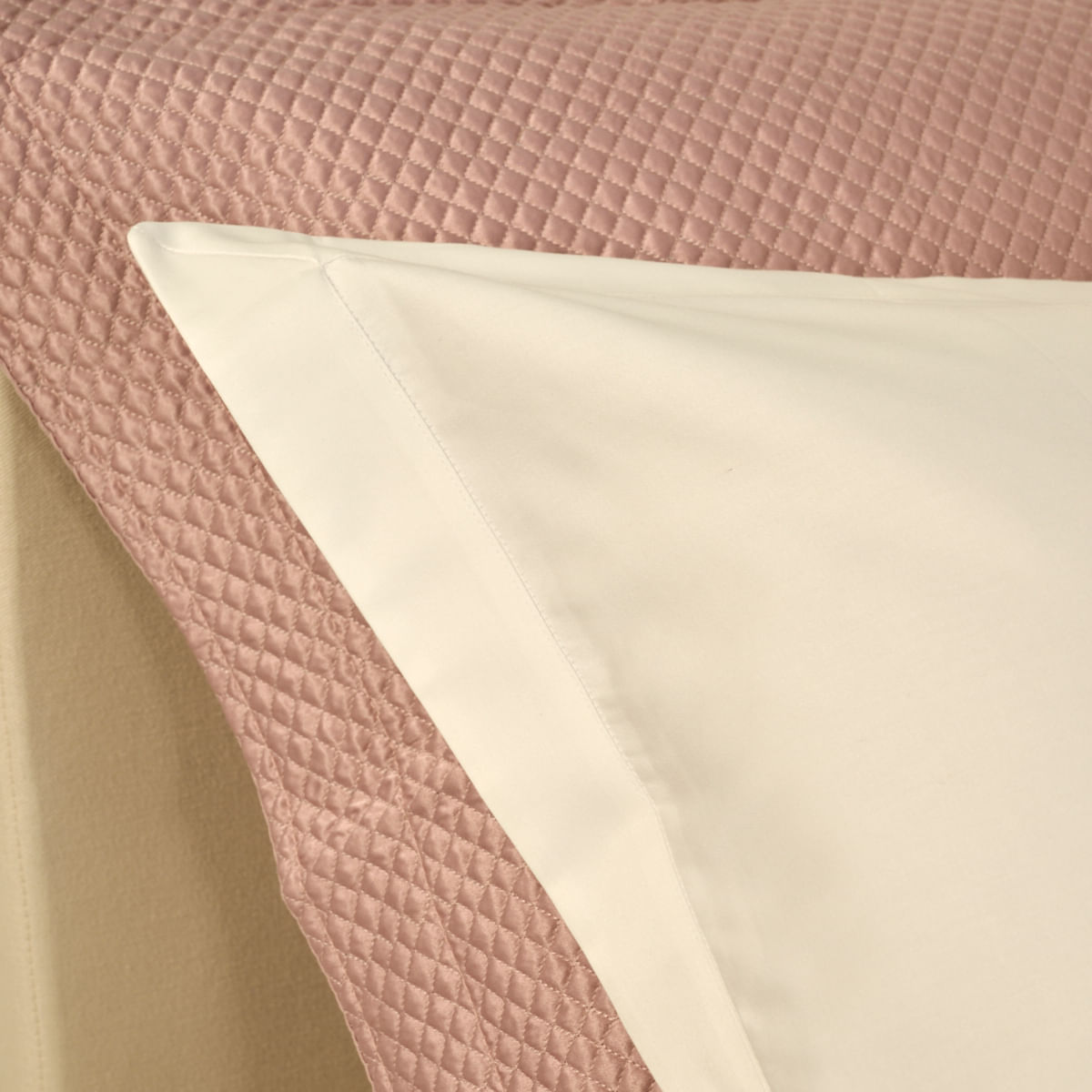 01-09-0637-Fronha-Empire-Branco-Branco-004