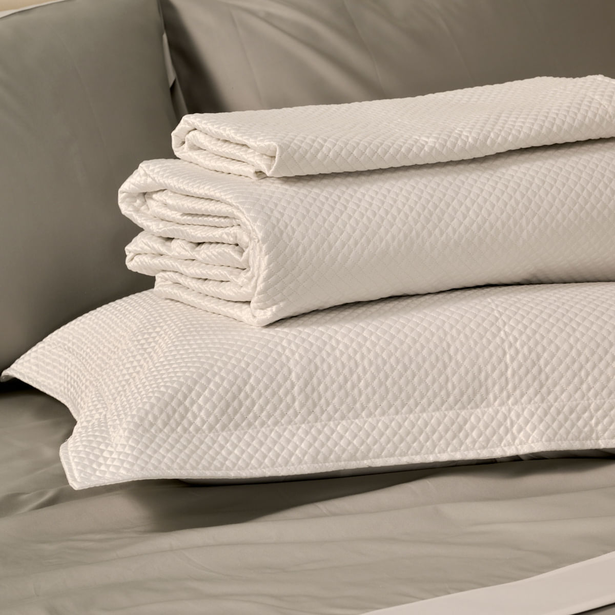 10-01-0419-Colcha-Seraphine-Branco-004