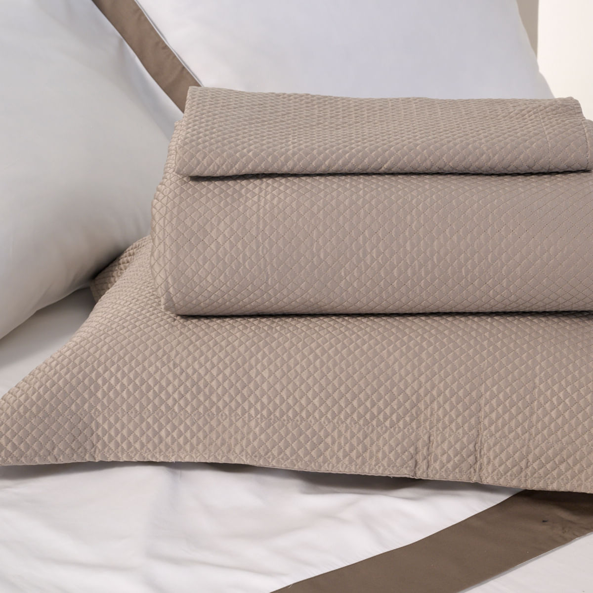 10-01-0419-Colcha-Seraphine-Bege---005