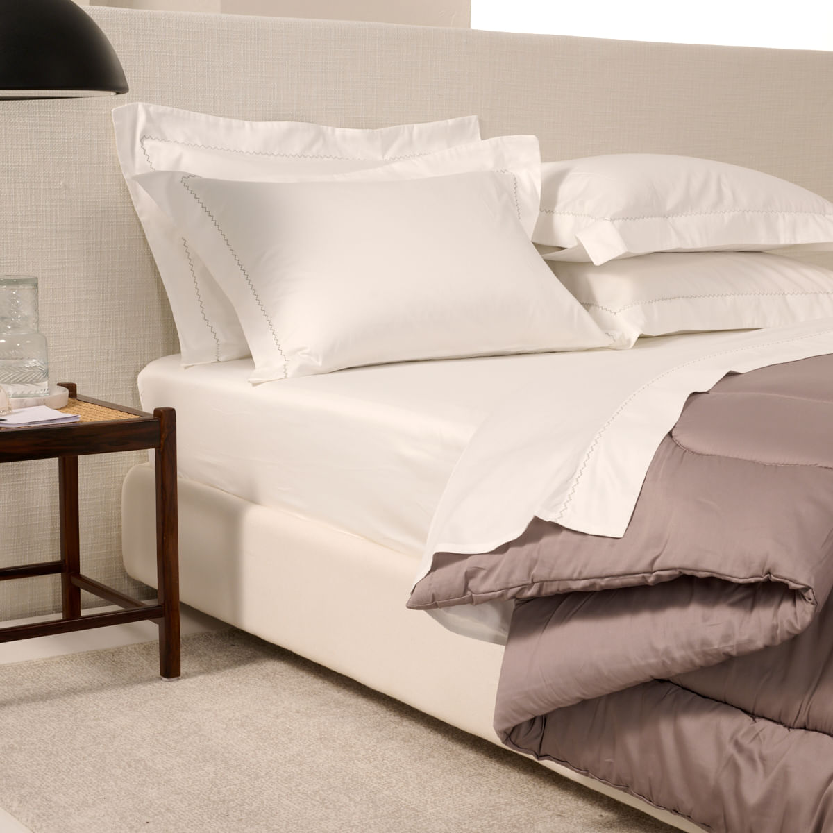 01-10-2424-Jogo-De-Lencol-Montana-Branco-Cinza-002