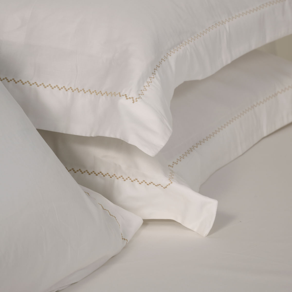 01-09-0690-Kit-Fronha-Montana-Branco-Caqui-003