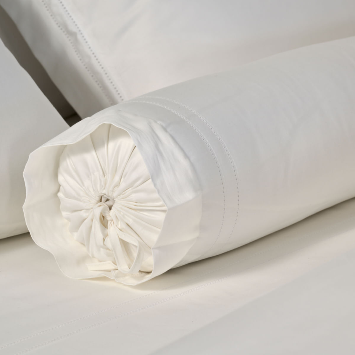 01-01-0279-Capa-de-Rolinho-Capricci-Branco-003