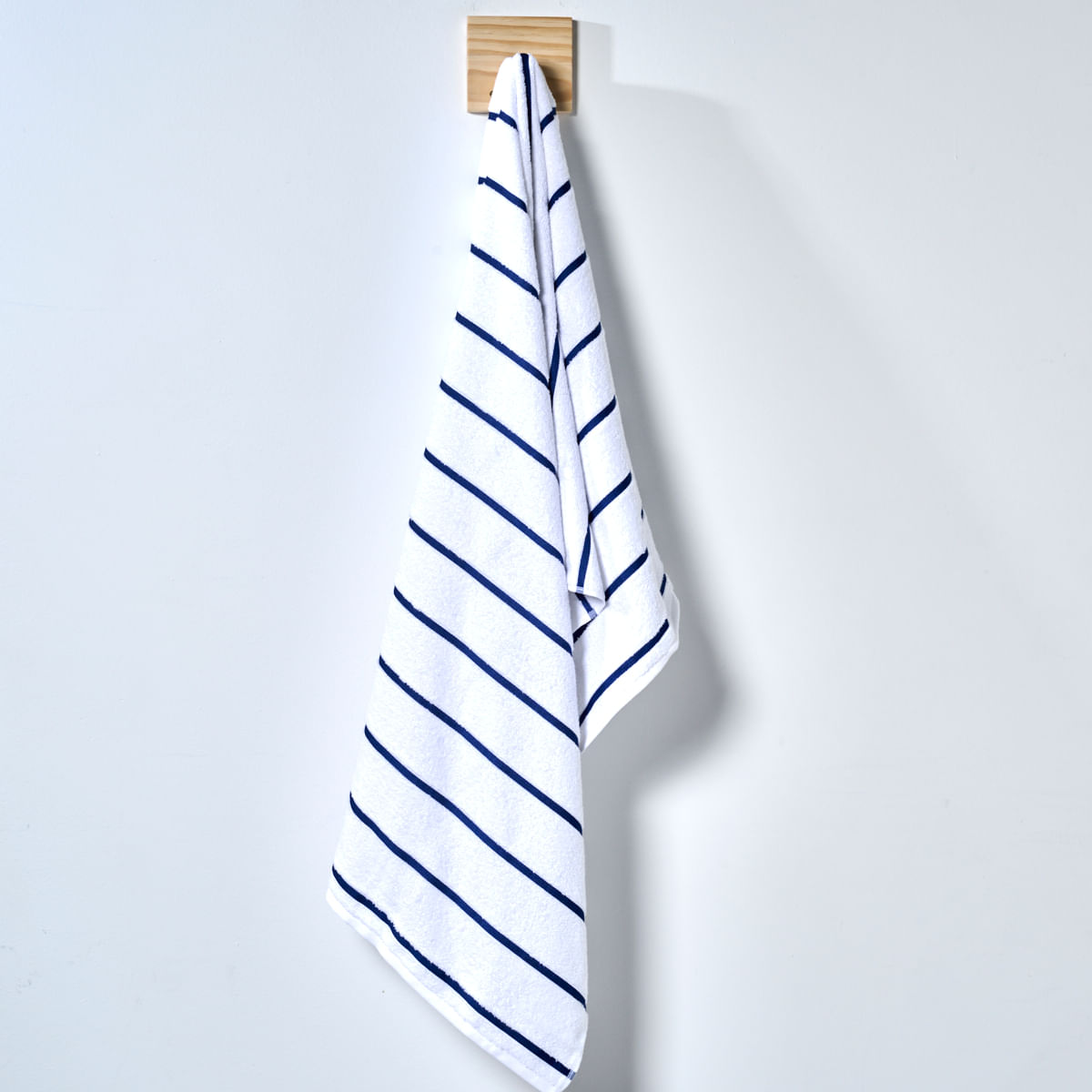 03-12-0025-Toalha-Praia-Summer-Branco-Marinho-001