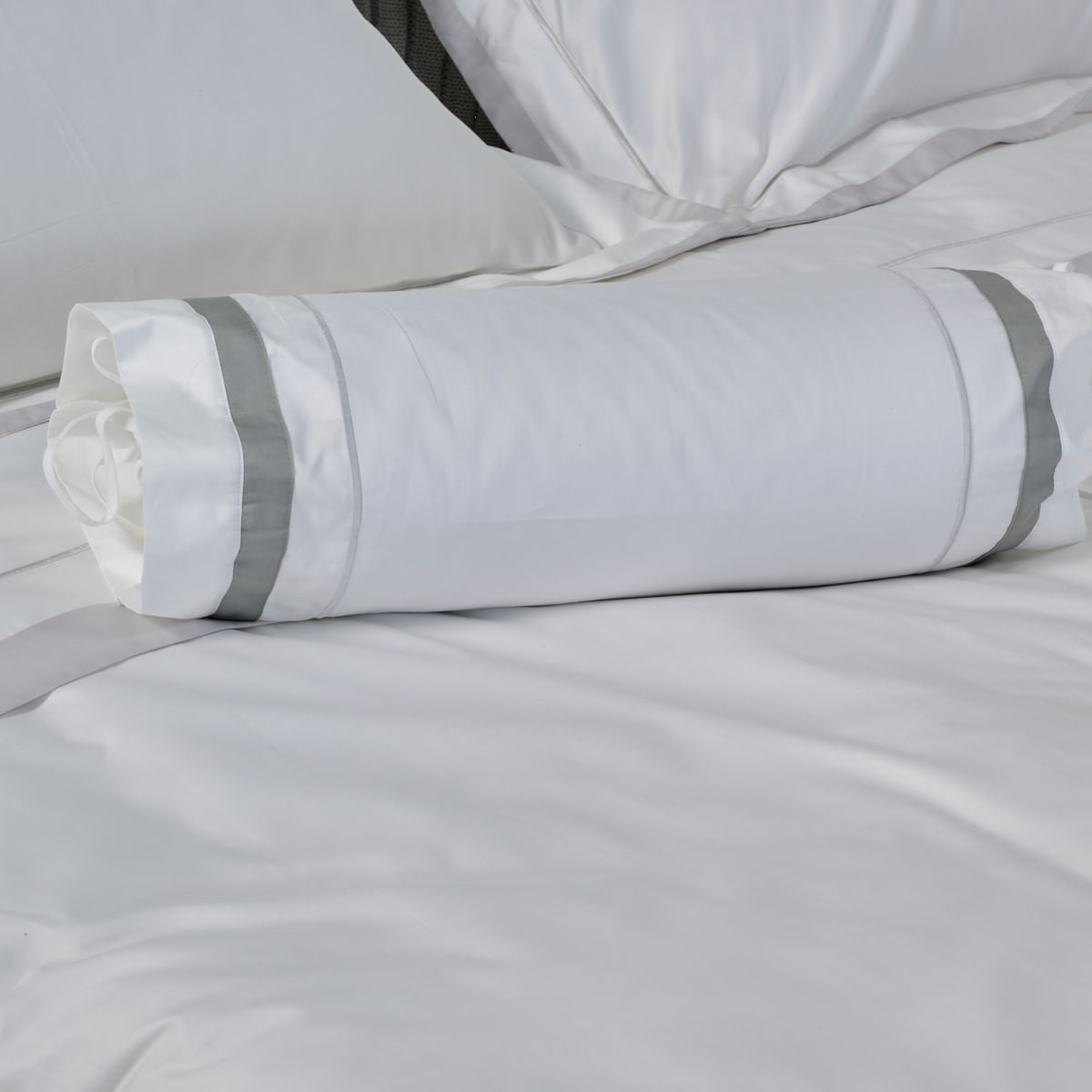 01-01-0367-Capa-de-Rolinho-San-Diego-Branco-Cinza-003