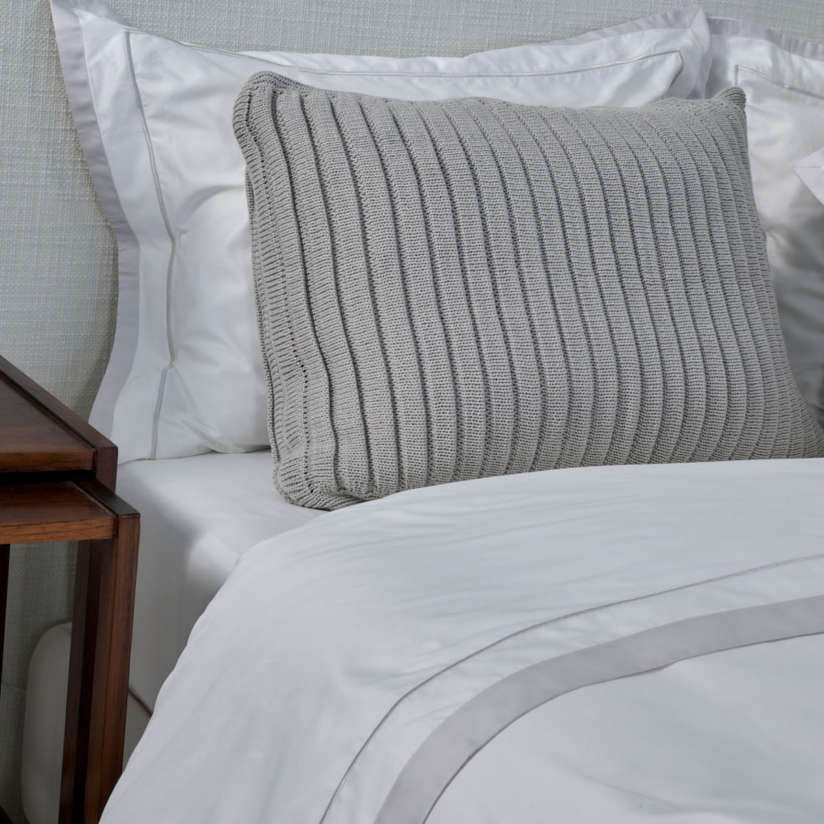 01-16-0123-Porta-Travesseiro-Unique-cinza-003