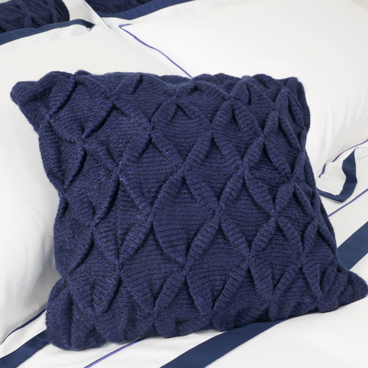 01-01-0174-Capa-de-Almofada-Origami-Indigo-003