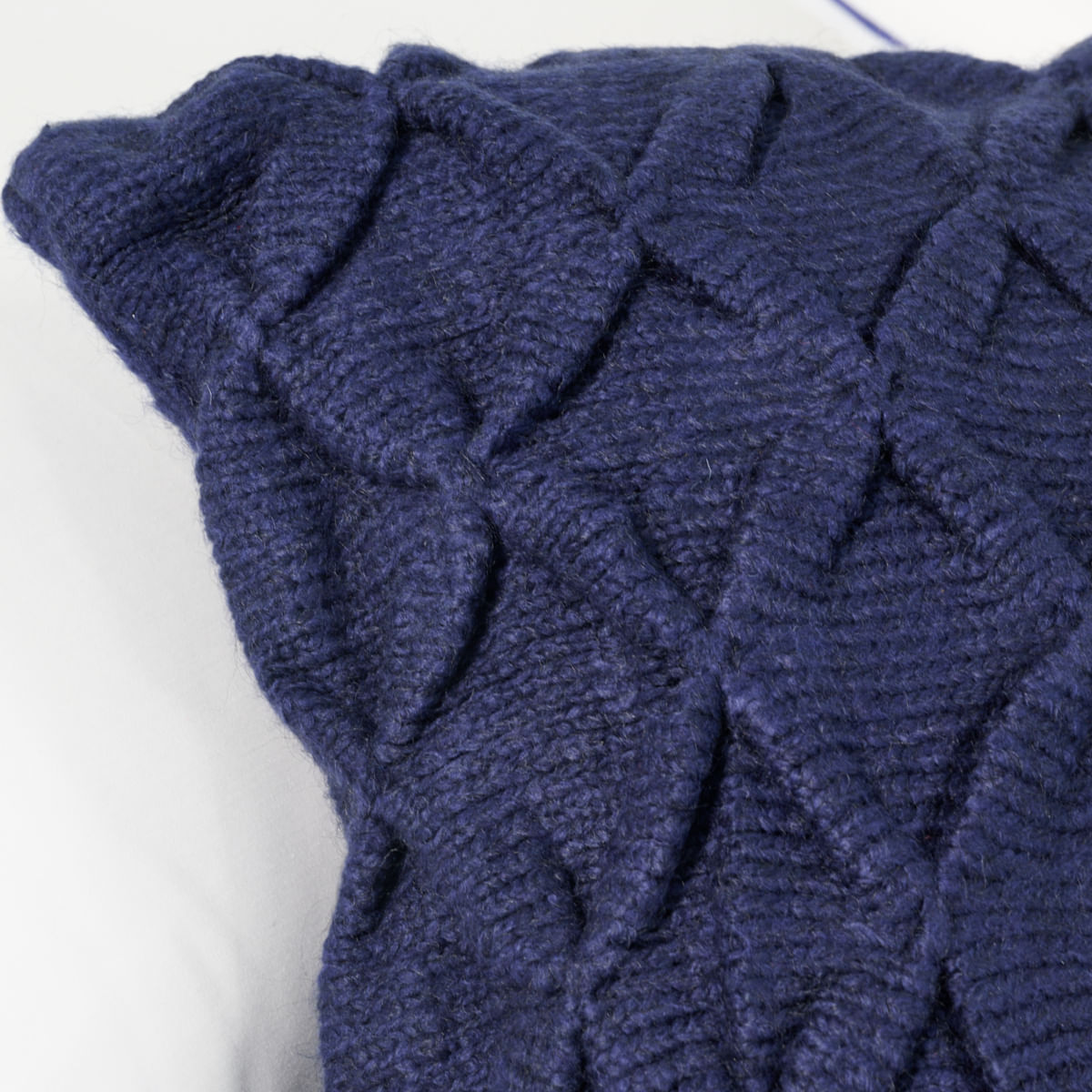 01-01-0174-Capa-de-Almofada-Origami-Indigo-004