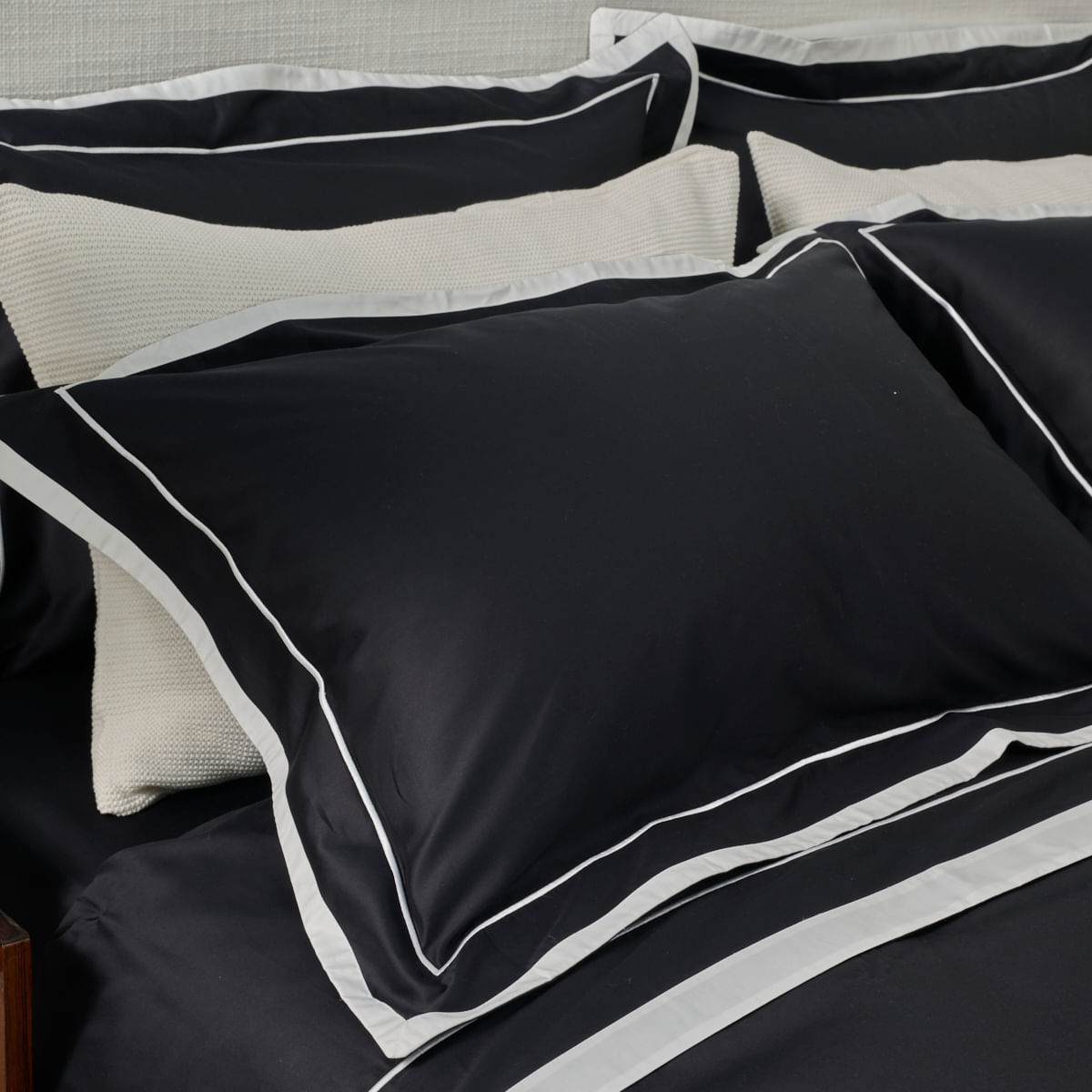 01-10-1300-Jogo-de-Lencol-San-Diego-Branco-Preto-003