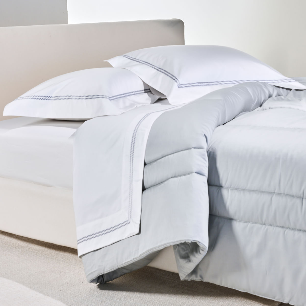 10-01-0379-Jogo-de-Lencol-Cambridge-Branco-Cinza-001