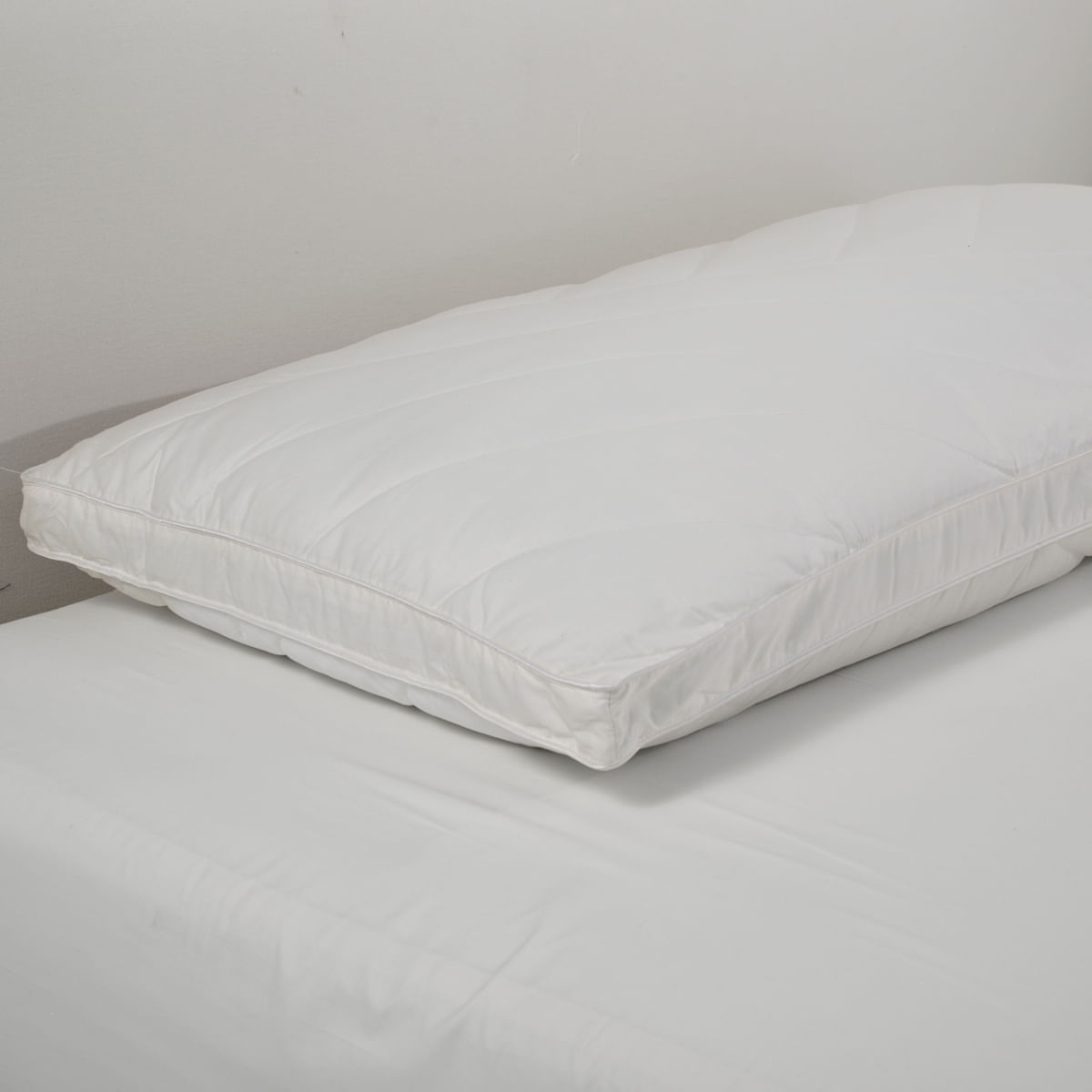 01-18-0062-Travesseiro-Premier-Suporte-Medio-50-x-1-002