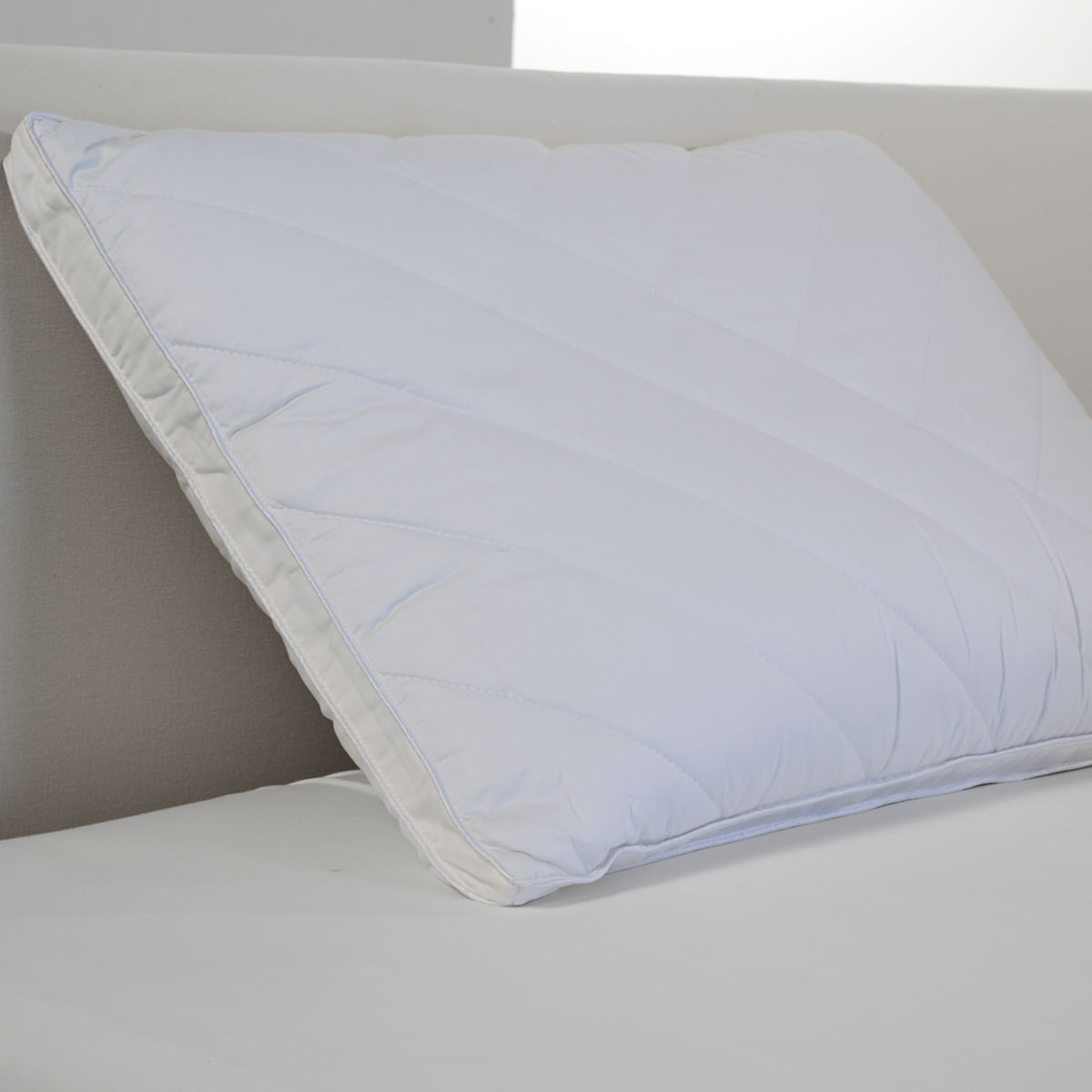 01-18-0063-Travesseiro-Premier-Suporte-Medio-001