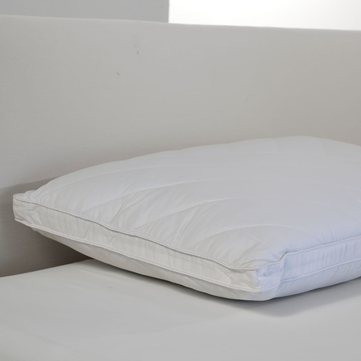 01-18-0063-Travesseiro-Premier-Suporte-Medio-002