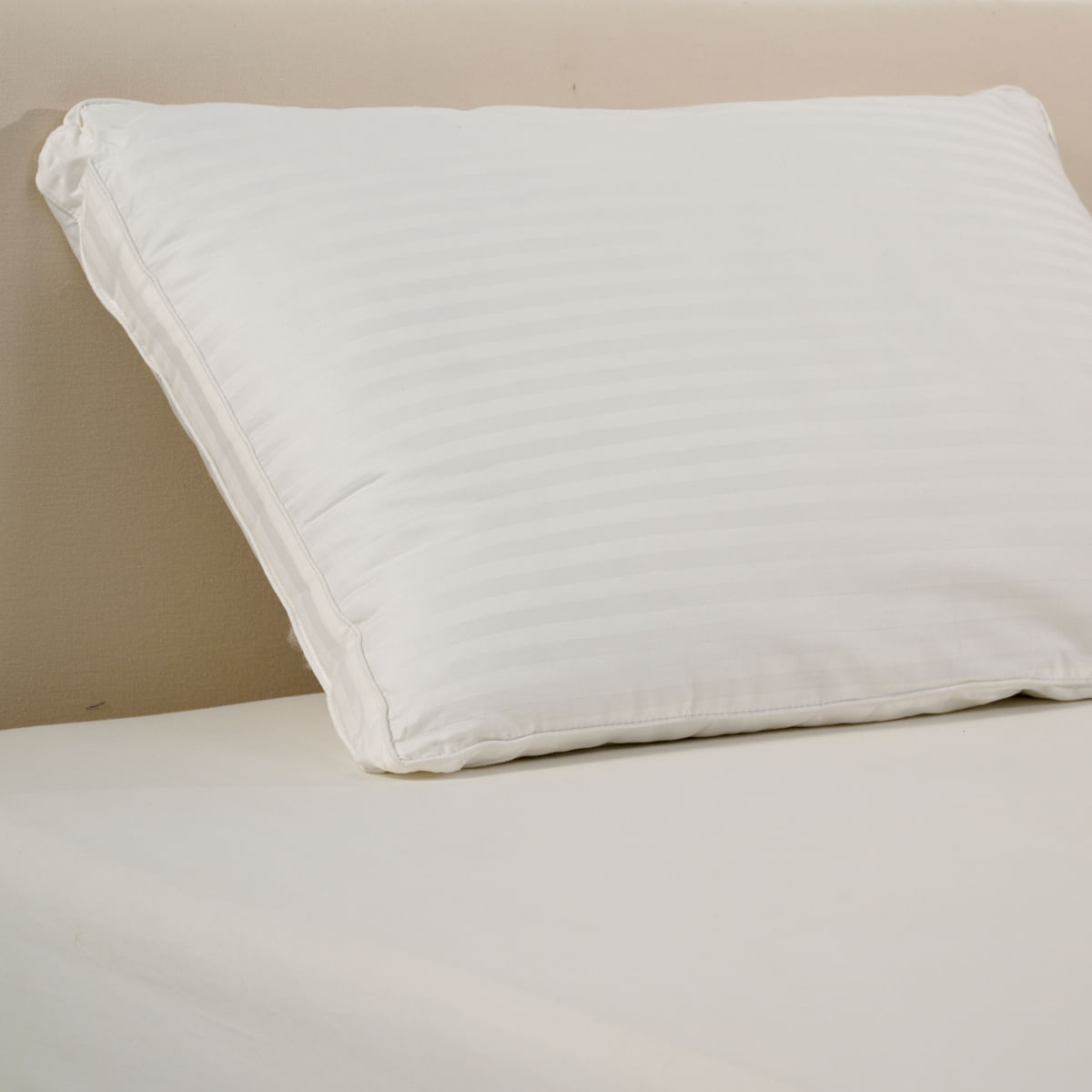 01-18-0067-Travesseiro-Premium--Suporte-Medio-001