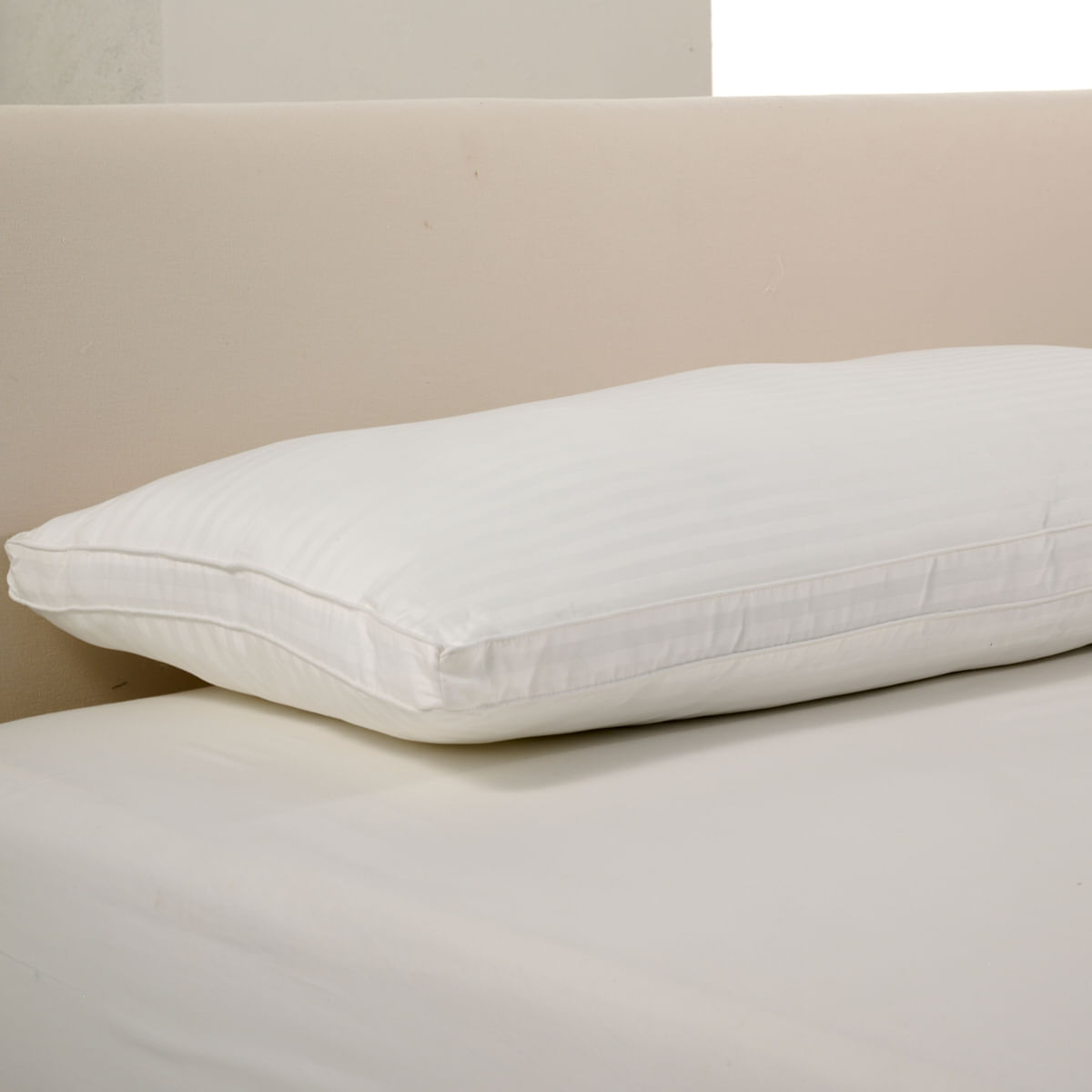 01-18-0068-Travesseiro-Premium--Suporte-Medio-50-x-1-002