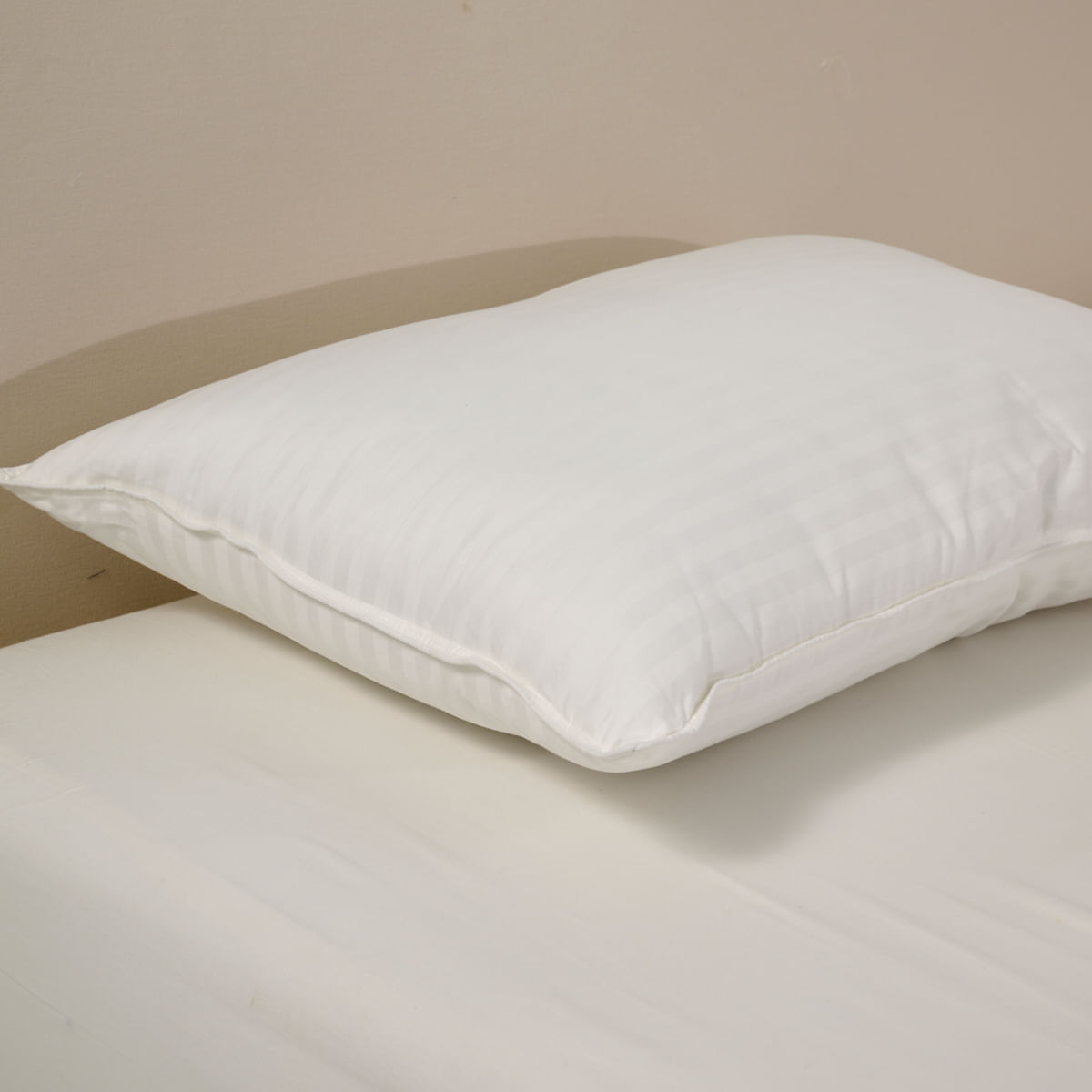 01-18-0075-Travesseiro-Soft-Stripes-300-fios-002