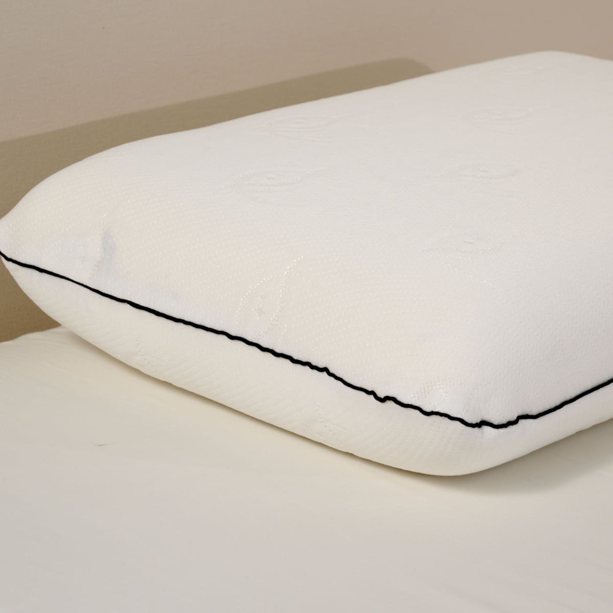 01-18-0106--Travesseiro-Vivace-Medio-003