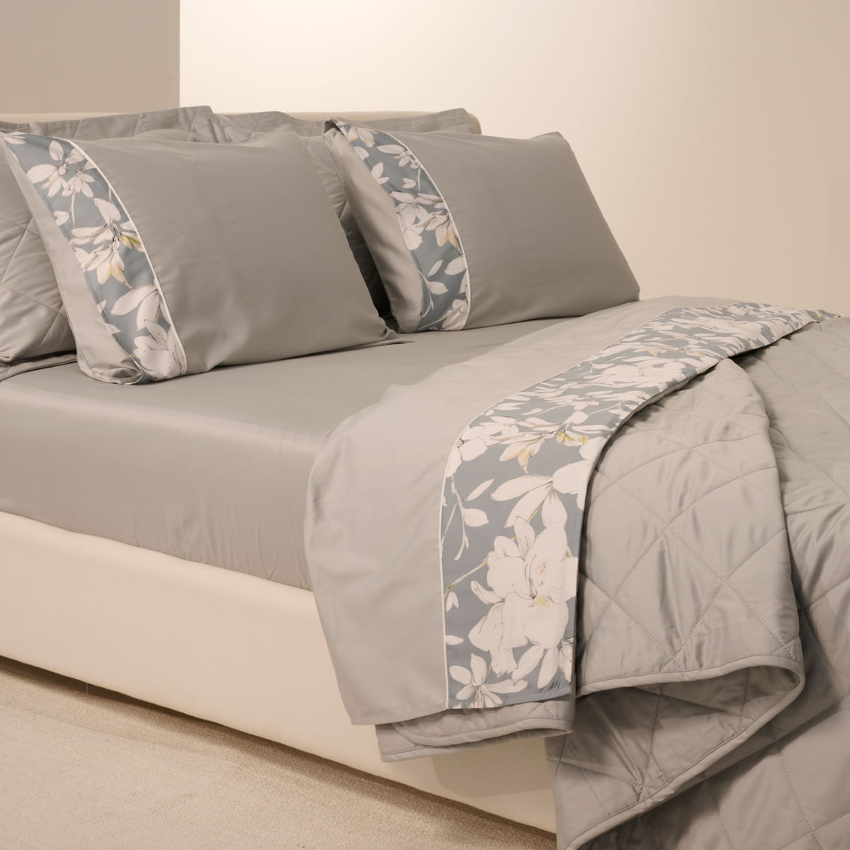 10-01-0556--Colcha-Sublime-Prata-001