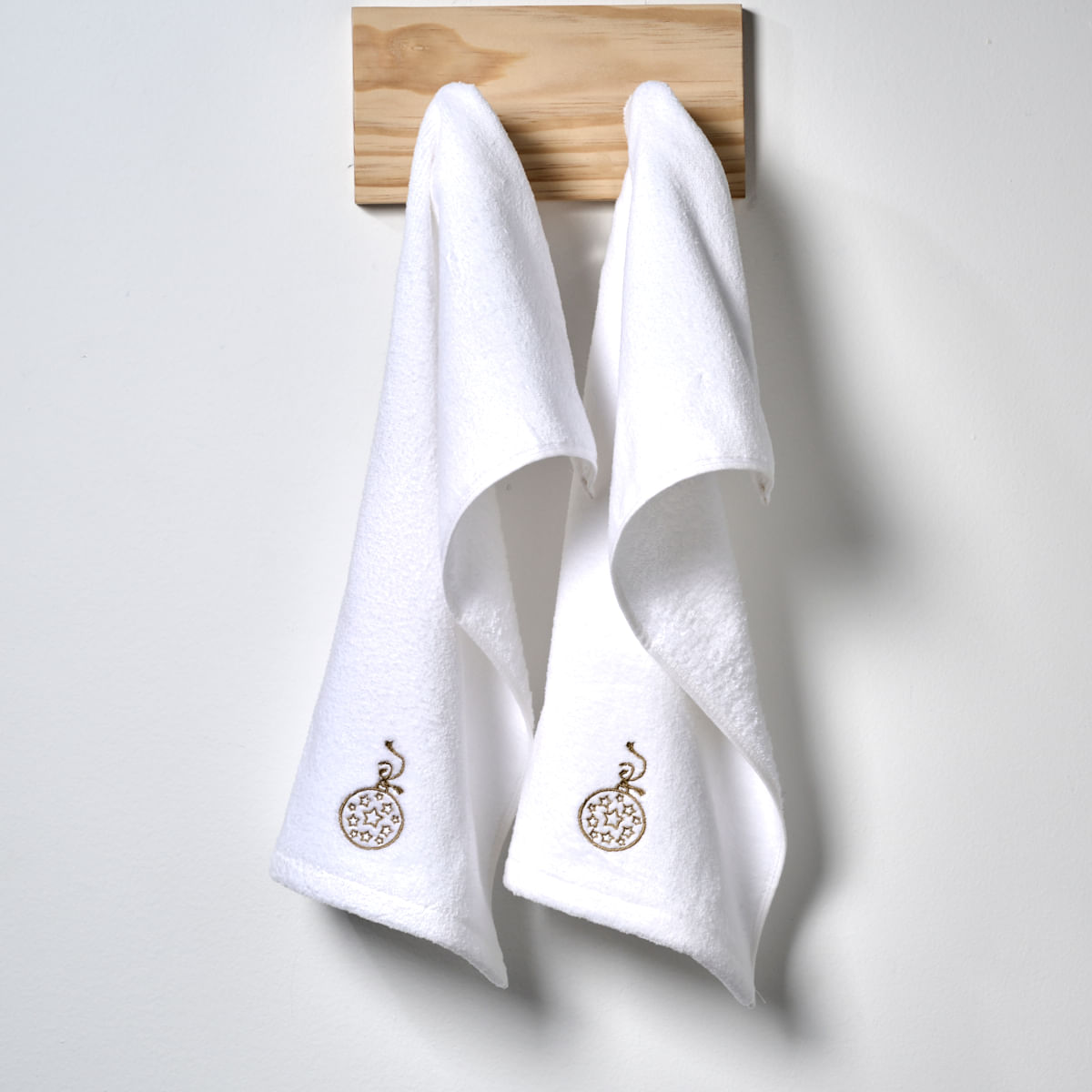 03-04-0220-Kit-Lavabo-Magia-Natalina-Branco-Dourado-001