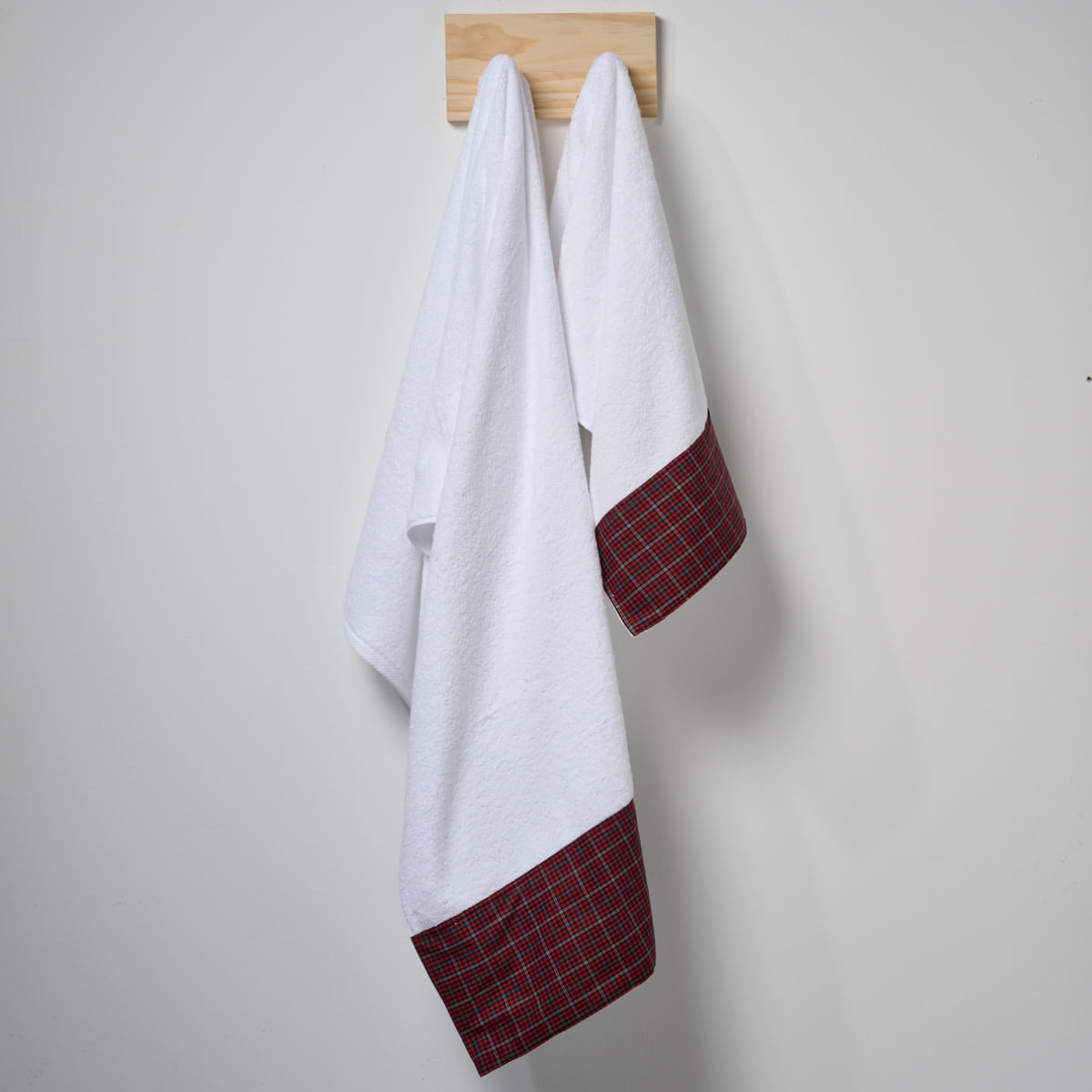 03-03-0148-Kit-Banho-e-Rosto-Barn-Xadrez-Vermelho-001