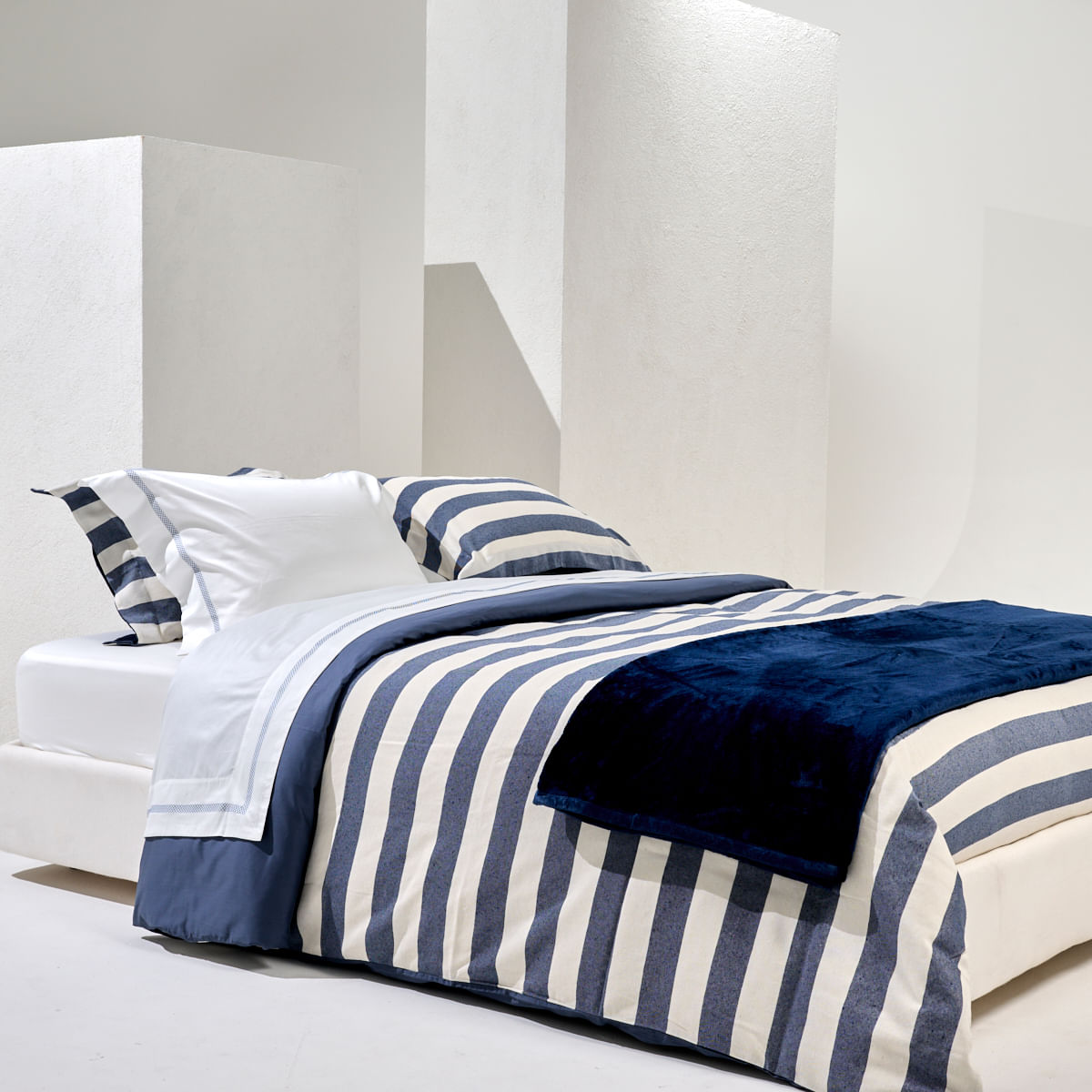 01-10-2347-Jogo-de-Lencol-Denver-Branco-Azul-Jeans-001