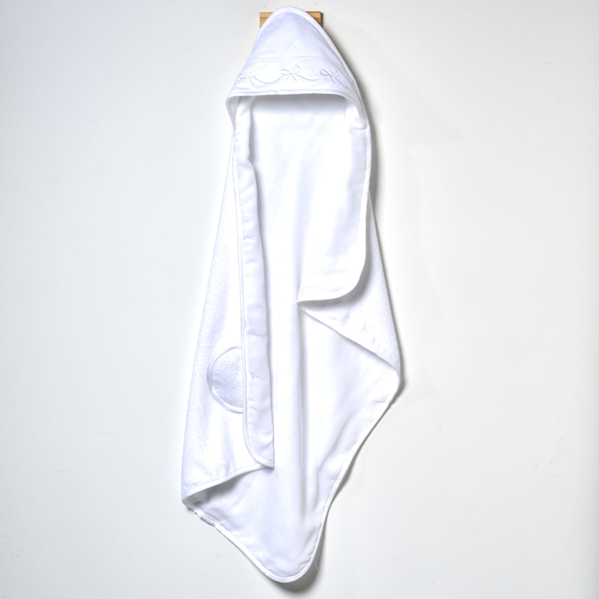 07-02-0196-Toalha-Banho-Capuz-Poeme-Branco-Branco-001