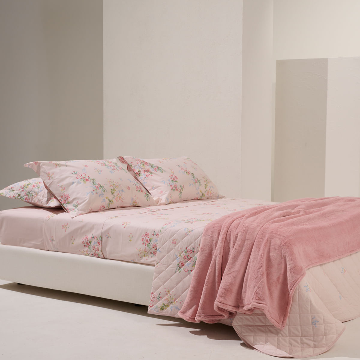 01-04-0118-Cobertor-Imperiale-Rosa-001