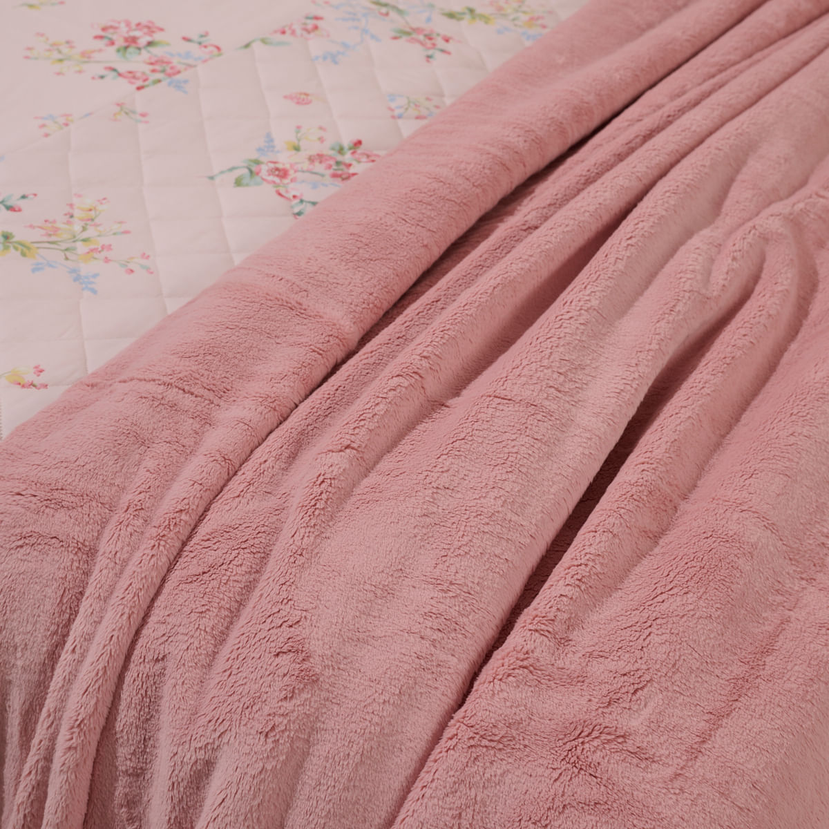 01-04-0118-Cobertor-Imperiale-Rosa-002
