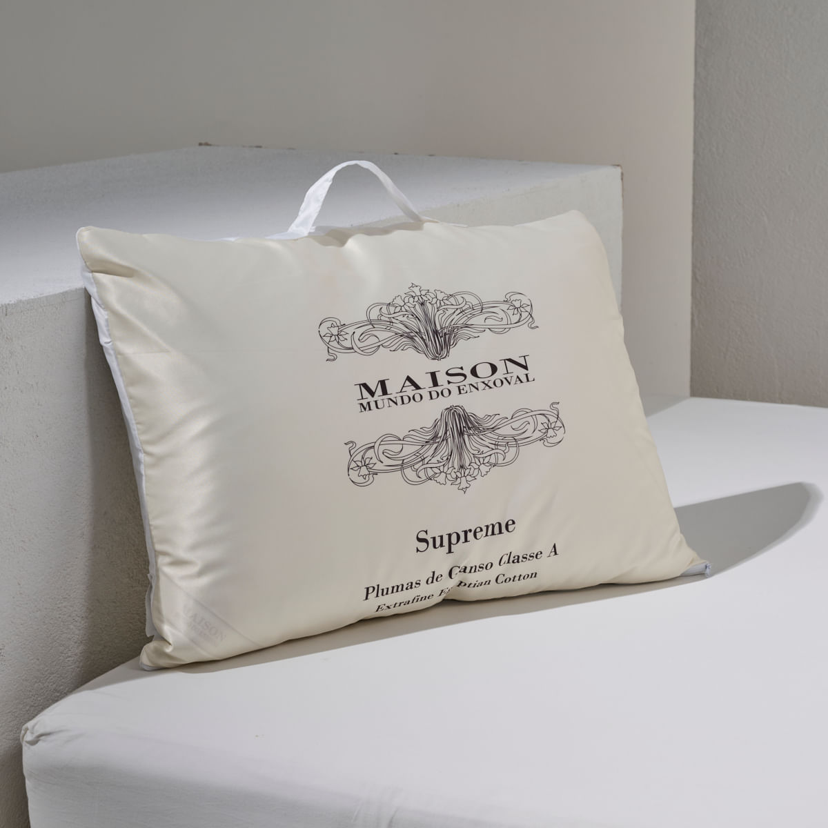 01-18-0008-Travesseiro-Supreme-Plumas-Branco-50-x-70-003