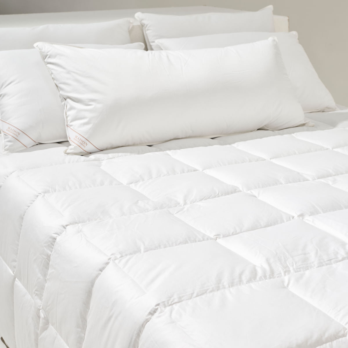 01-07-0071-Edredom-Supreme-Plumas-Classe-A-Branco-001