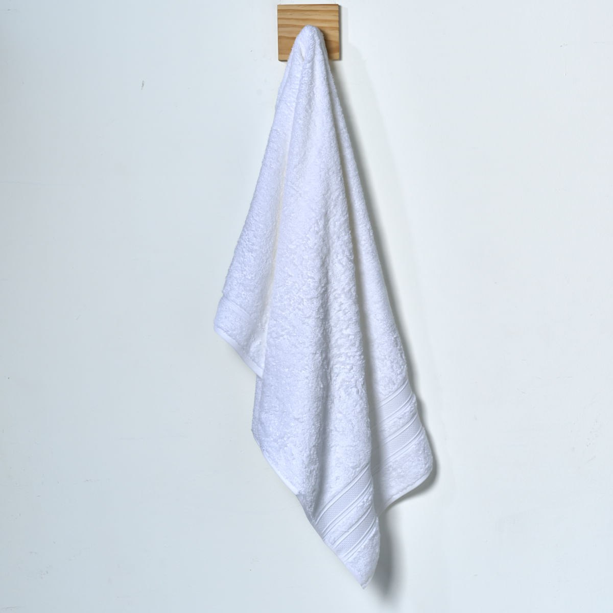 03-15-0009-Toalha-Banho-Magnifique-Branco-001